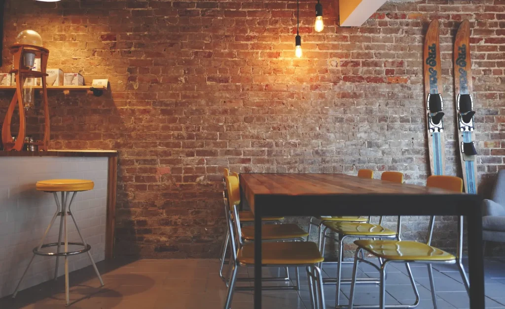 A picture of a restaurant.